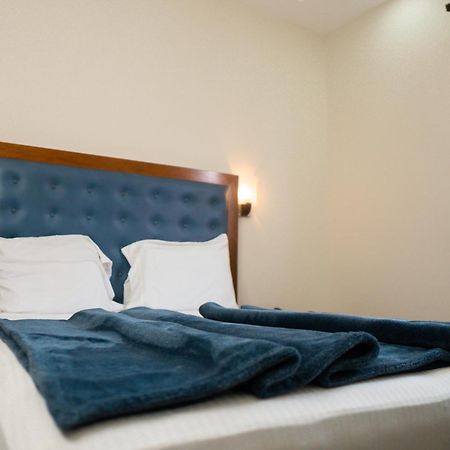 Cincinnati Hotel Yaoundé מראה חיצוני תמונה