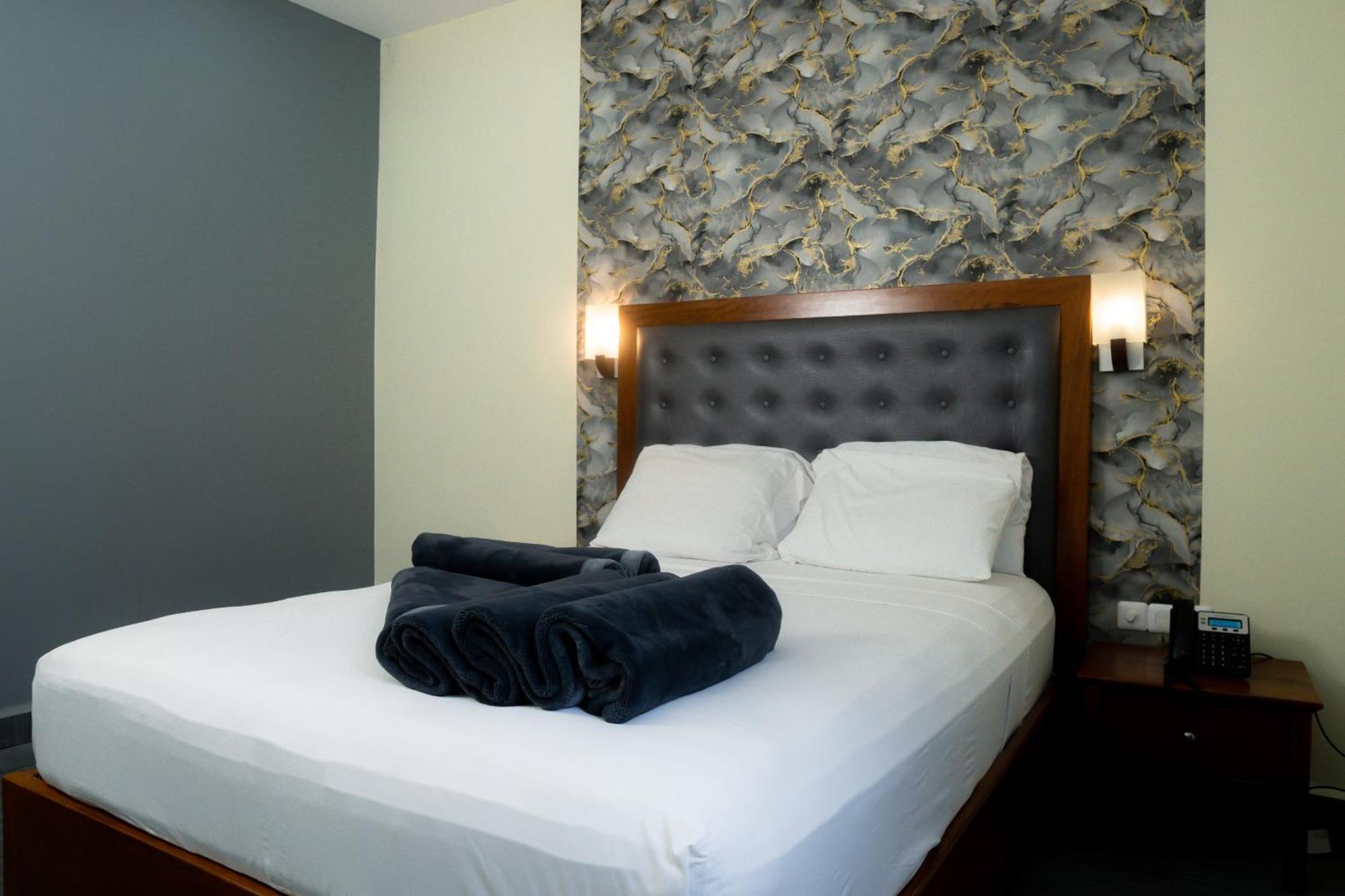 Cincinnati Hotel Yaoundé מראה חיצוני תמונה