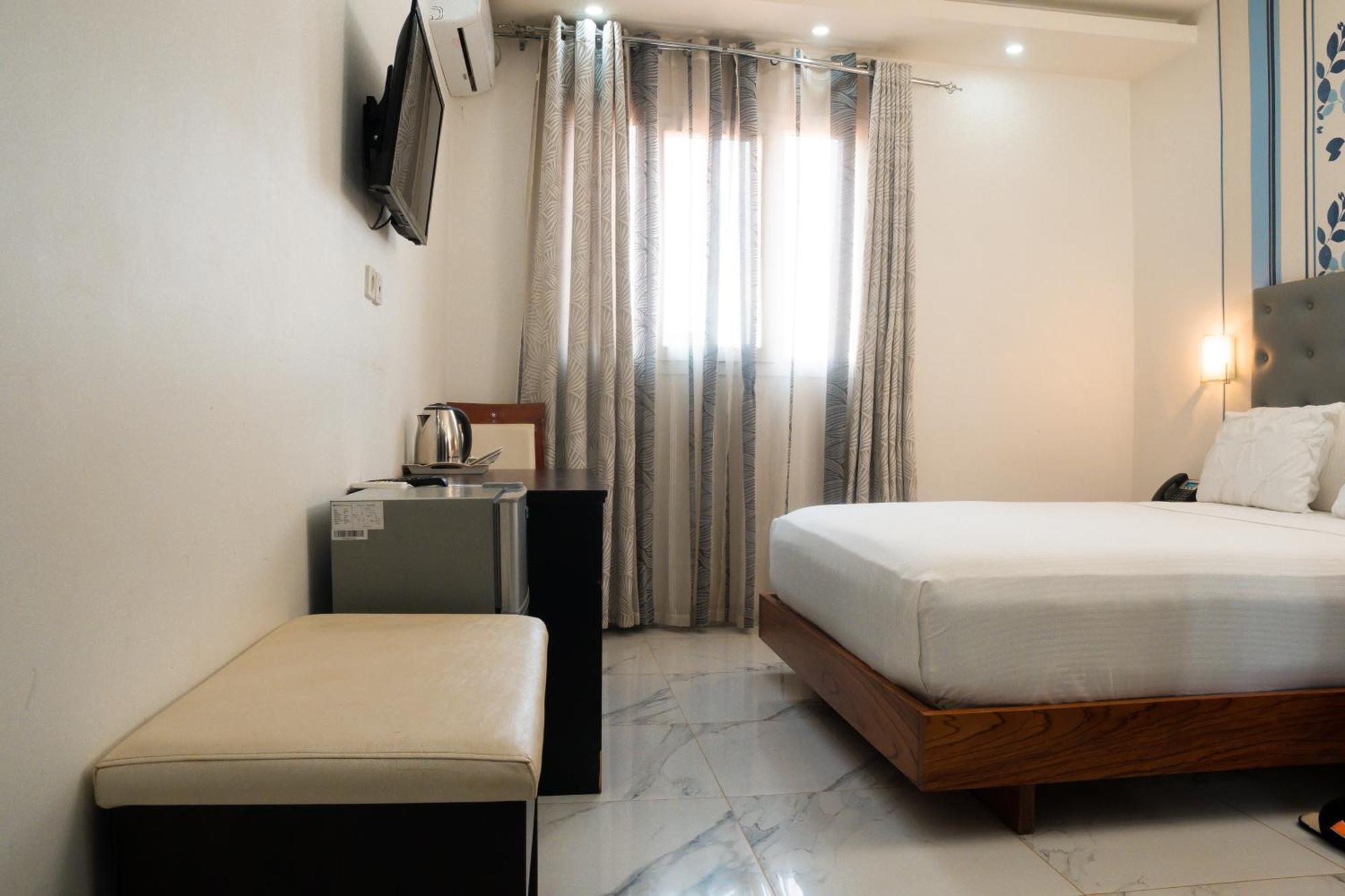 Cincinnati Hotel Yaoundé מראה חיצוני תמונה