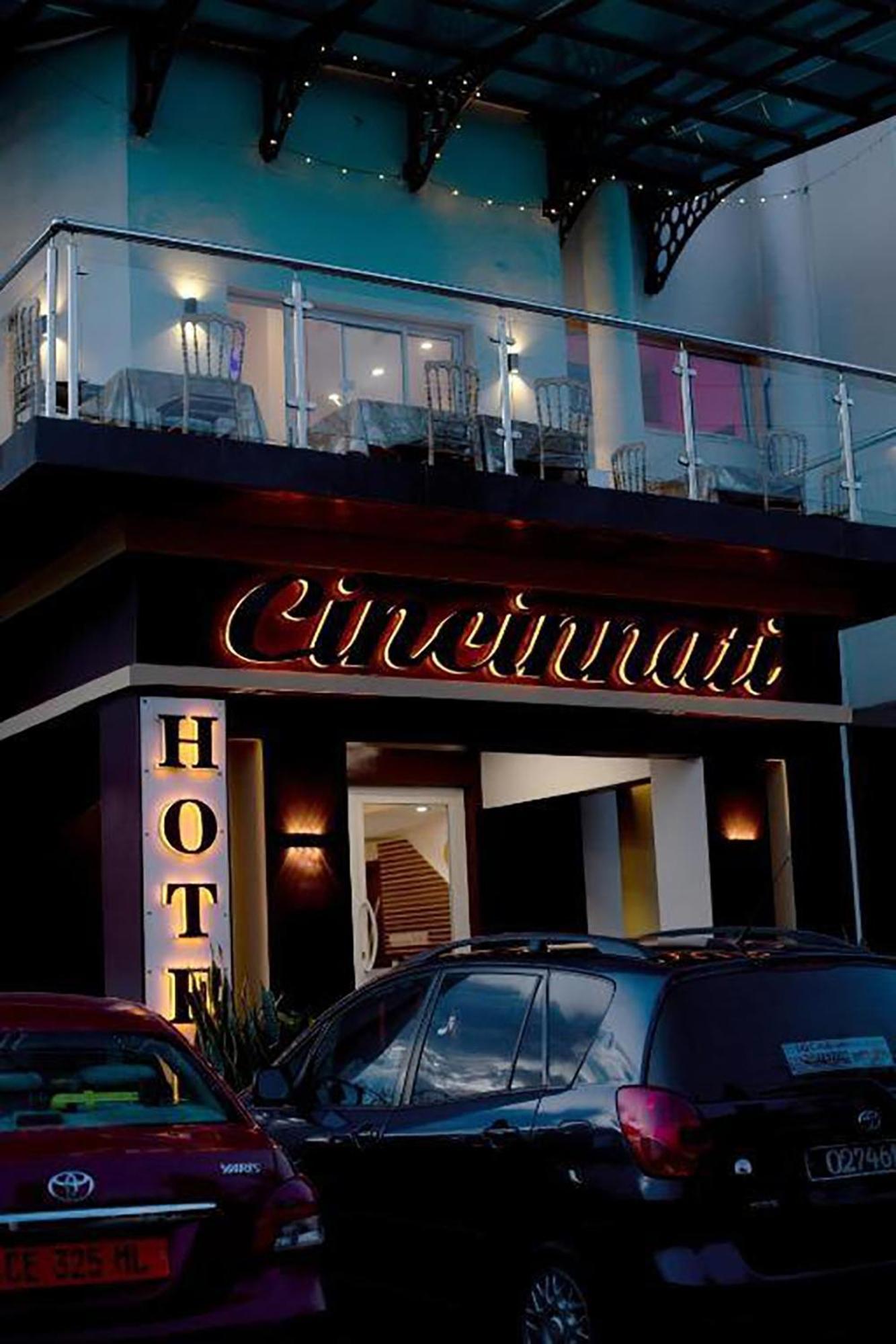 Cincinnati Hotel Yaoundé מראה חיצוני תמונה