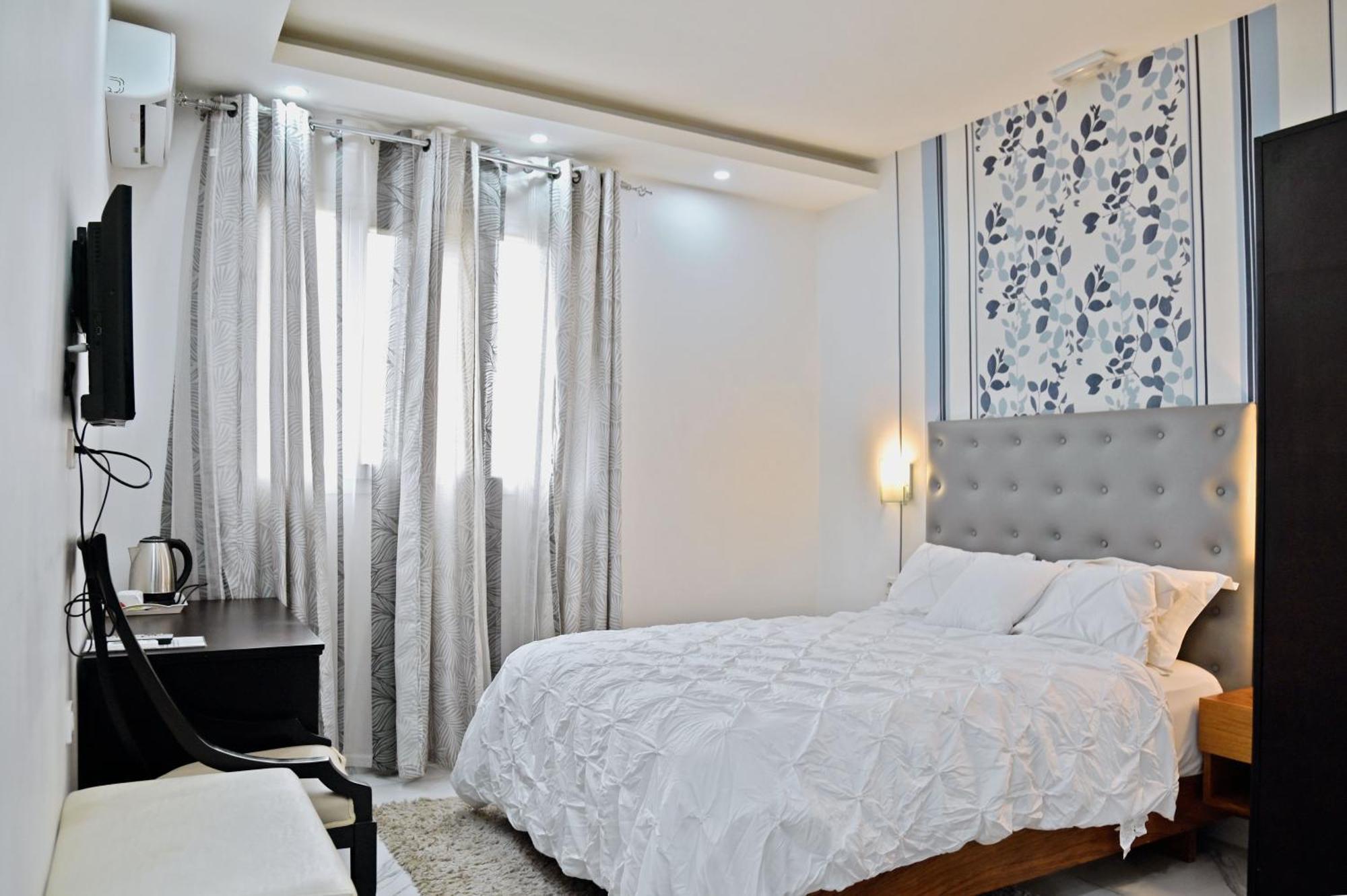 Cincinnati Hotel Yaoundé מראה חיצוני תמונה