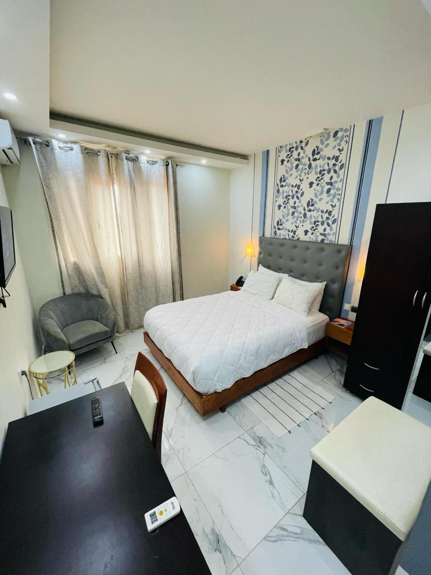 Cincinnati Hotel Yaoundé מראה חיצוני תמונה